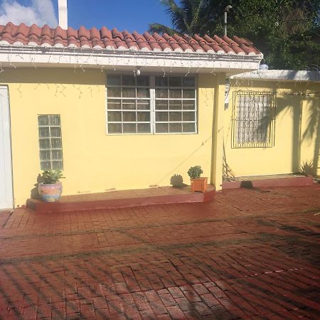 Gavidias Guest House San Lorenzo Eksteriør billede